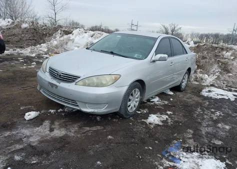 2005 Toyota Camry Le from USA, damaged, VIN 4T1BE32K25U551360